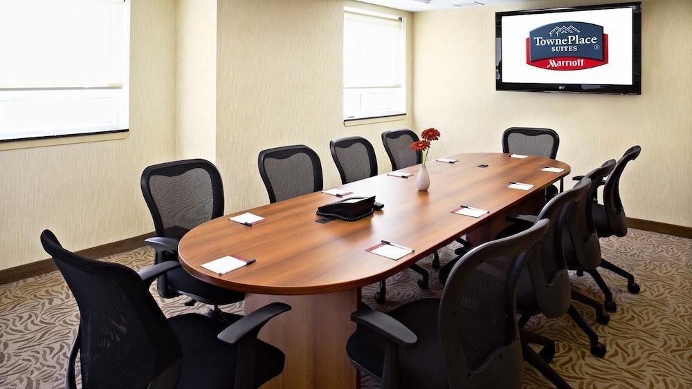 Towneplace Suites By Marriott Mississauga-Airport Corporate Centre Dış mekan fotoğraf